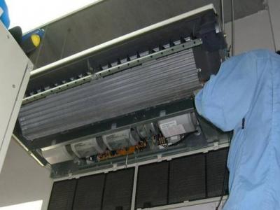 萬州區海信中央空調維修電話--揚識服務點