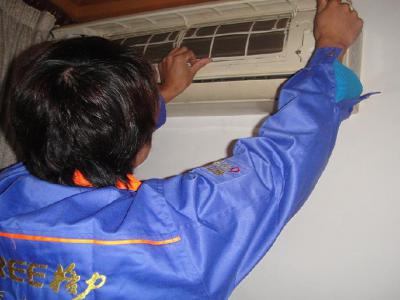 空調(diào)打什么電話維修