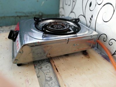 萬和燃氣灶如何打開下面