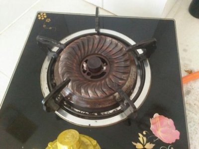 康賽特燃?xì)庠疃嗌馘X