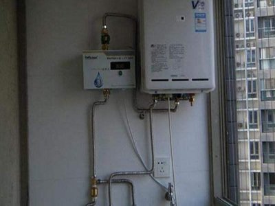 熱水器側面滴水是什么原因(圖1)