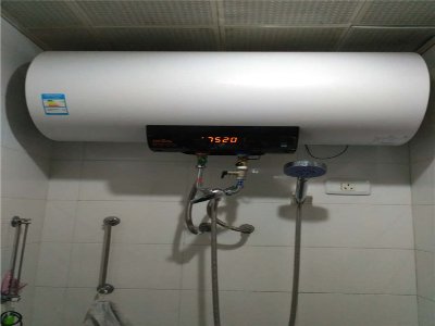 阿詩丹頓熱水器維修出現E2是什么