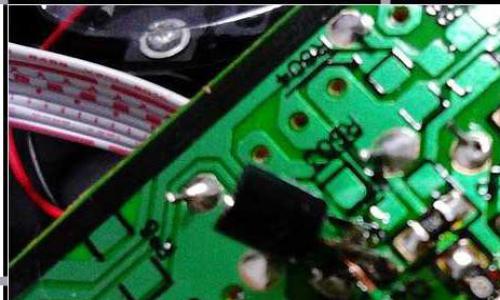電磁爐上470K是哪個電阻