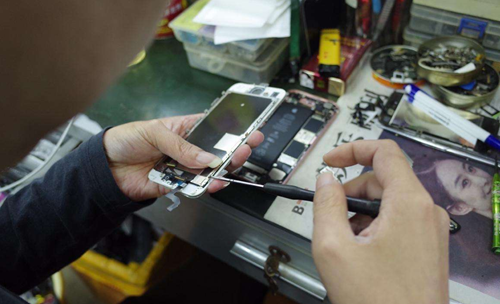 手機換外屏自帶多少錢