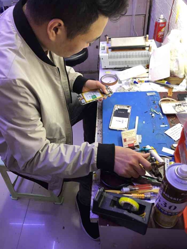 手機換充電接頭多少錢