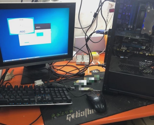 電腦電源風扇如何拆下來