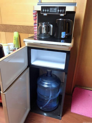 飲水機發熱是怎么回事
