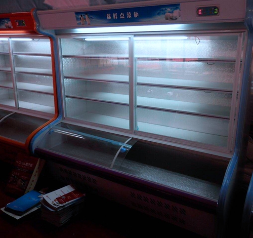 如何給冷柜加雪種