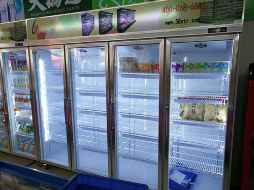 冷柜加多少氟