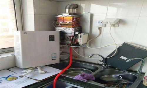 飲水機在加熱會發出點聲音是正常的嗎