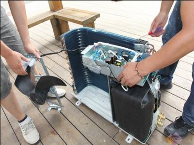 熱水器兩邊的蓋子為啥會裂開