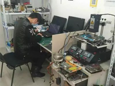 1臺顯示器擴展另一臺在同屏電視卡頓