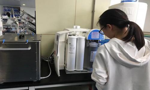 benq投影儀如何連接電腦使用
