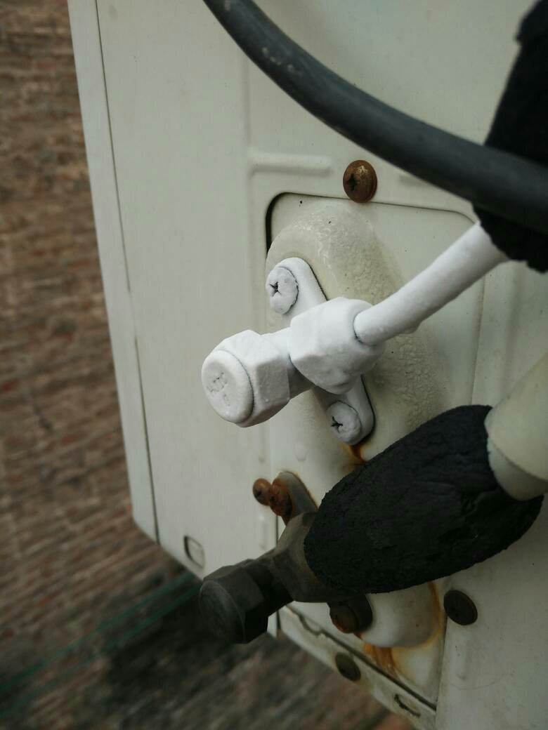 空調管結冰是什么問題？